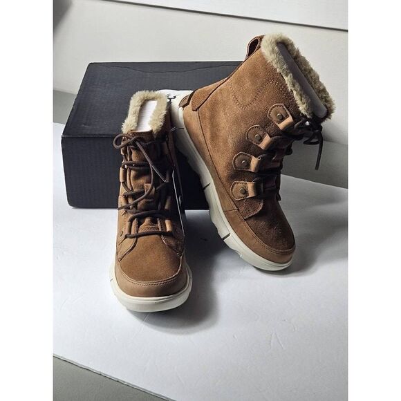 Sorel ladies Explorer II Joan boots Nwb - Picture 2 of 9